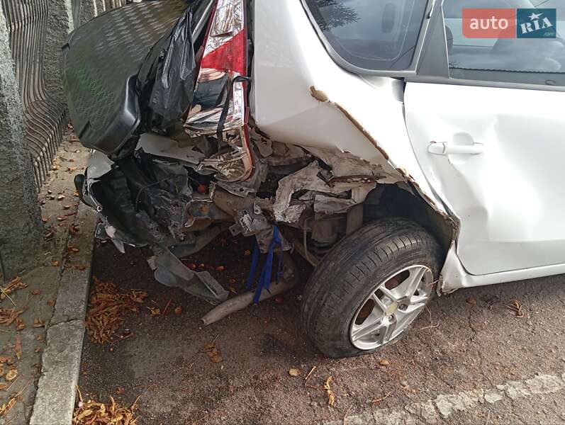 Универсал Hyundai i30 2010 в Житомире