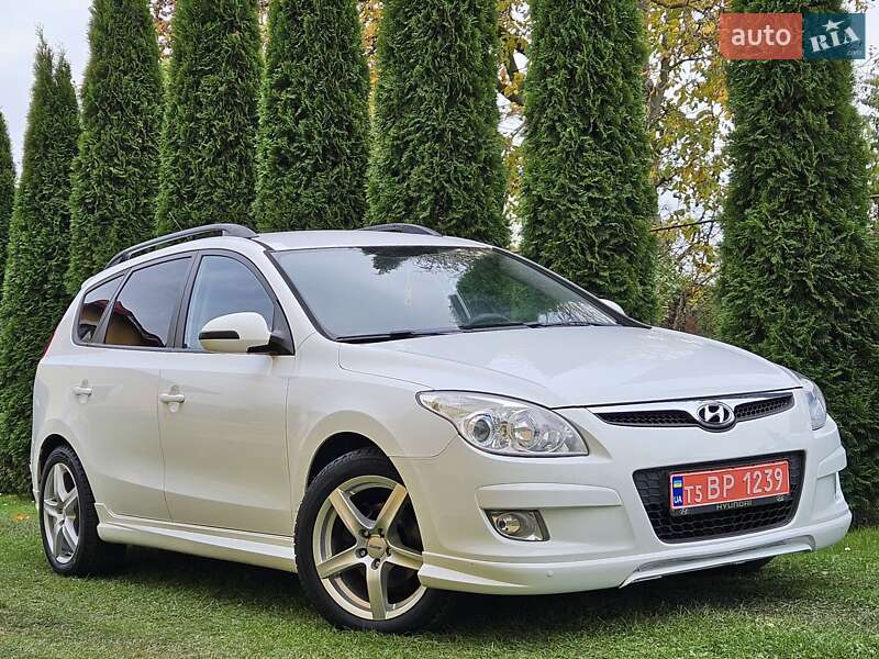 Универсал Hyundai i30 2009 в Бориславе