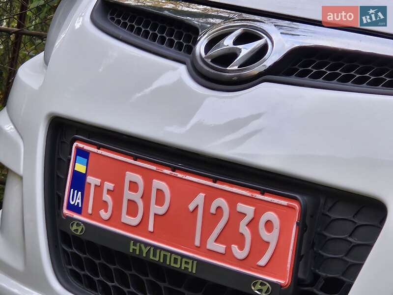 Универсал Hyundai i30 2009 в Бориславе