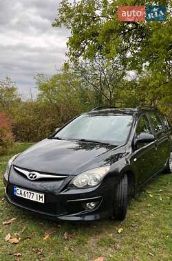 Универсал Hyundai i30 2010 в 