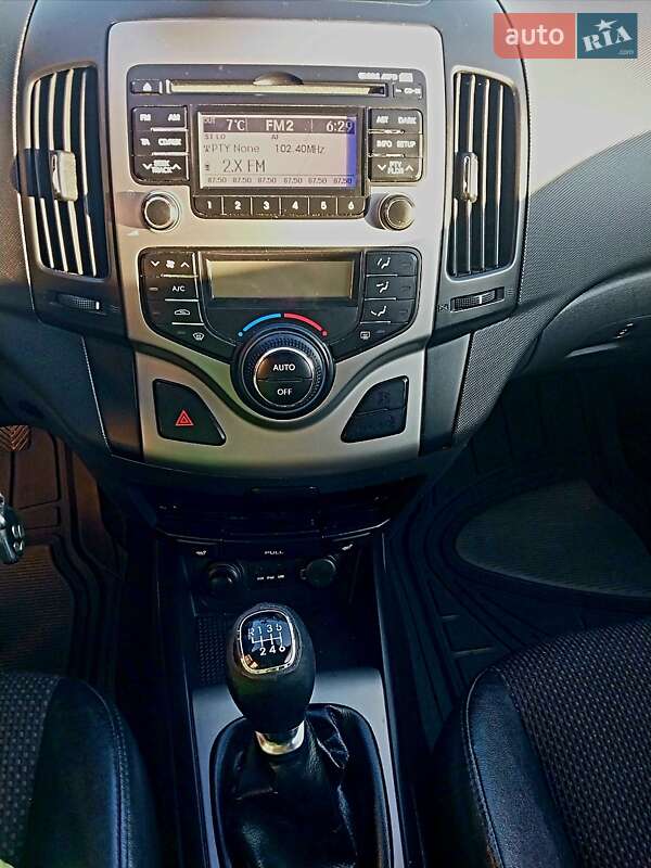 Универсал Hyundai i30 2010 в Заболотове