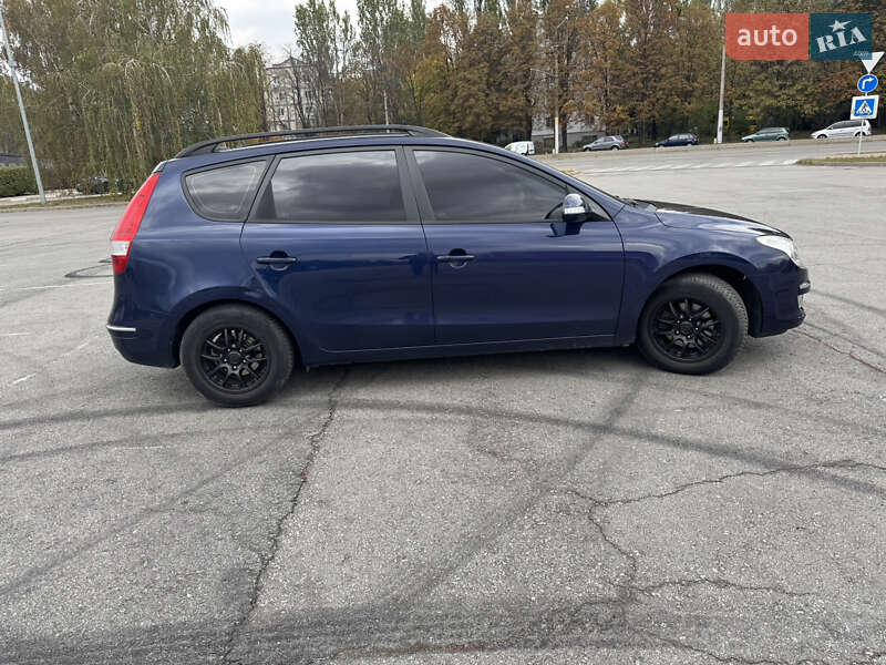 Универсал Hyundai i30 2008 в Запорожье фото 5 Универсал Hyundai i30 2008 в Запорожье