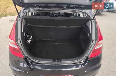 Хэтчбек Hyundai i30 2009 в 