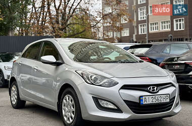 Хэтчбек Hyundai i30 2014 в Киеве