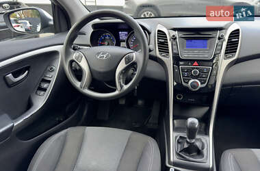 Хетчбек Hyundai i30 2014 в 