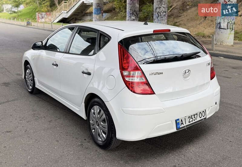Хетчбек Hyundai i30 2010 в Одесі