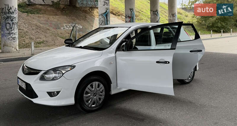 Хетчбек Hyundai i30 2010 в Одесі