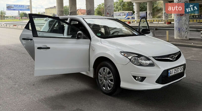 Хетчбек Hyundai i30 2010 в Одесі