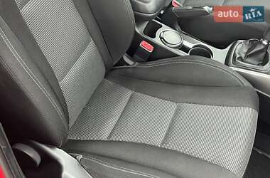 Хэтчбек Hyundai i30 2013 в 
