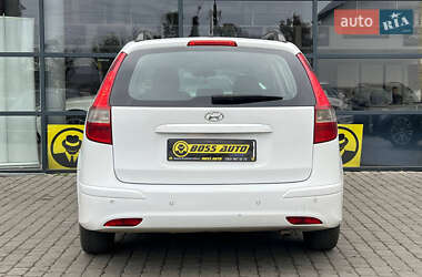 Хэтчбек Hyundai i30 2010 в 