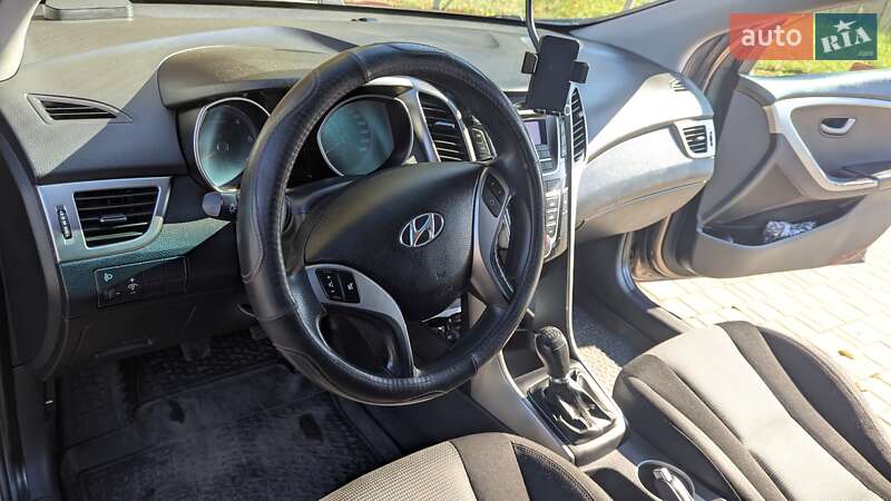 Хетчбек Hyundai i30 2013 в Чернівцях