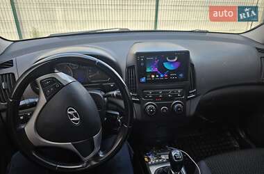 Універсал Hyundai i30 2010 в  фото 3 Універсал Hyundai i30 2010 в