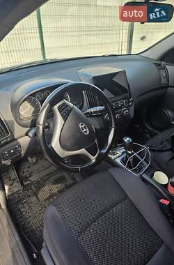 Універсал Hyundai i30 2010 в  фото 7 Універсал Hyundai i30 2010 в