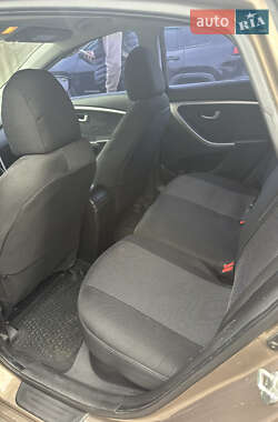 Хетчбек Hyundai i30 2012 в  фото 16 Хетчбек Hyundai i30 2012 в