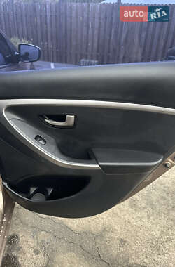 Хетчбек Hyundai i30 2012 в  фото 18 Хетчбек Hyundai i30 2012 в