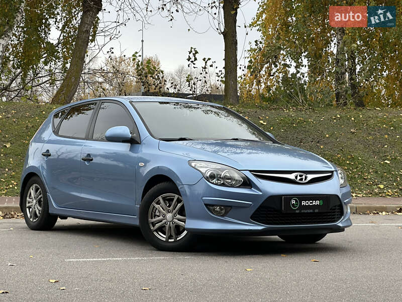 Хетчбек Hyundai i30 2011 в Києві фото 2 Хетчбек Hyundai i30 2011 в Києві