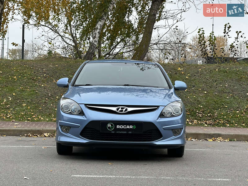 Хетчбек Hyundai i30 2011 в Києві фото 5 Хетчбек Hyundai i30 2011 в Києві