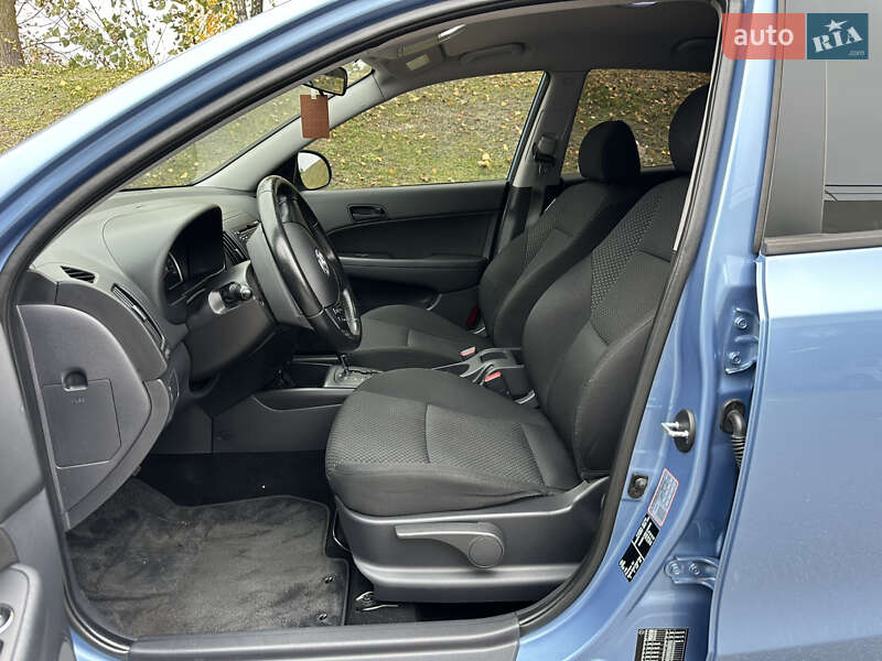 Хетчбек Hyundai i30 2011 в Києві фото 29 Хетчбек Hyundai i30 2011 в Києві