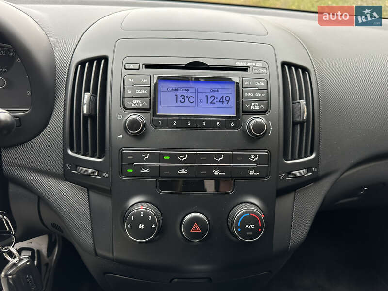 Хетчбек Hyundai i30 2011 в Києві фото 36 Хетчбек Hyundai i30 2011 в Києві