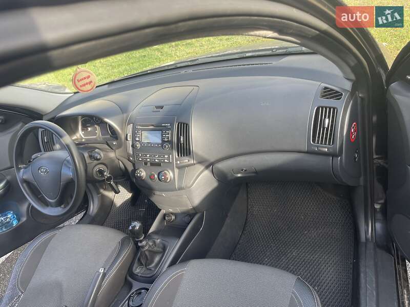 Универсал Hyundai i30 2009 в Чернигове фото 9 Универсал Hyundai i30 2009 в Чернигове