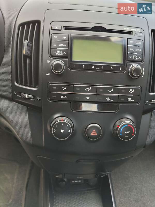 Универсал Hyundai i30 2011 в Киеве