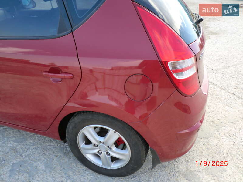 Хэтчбек Hyundai i30 2008 в Никополе