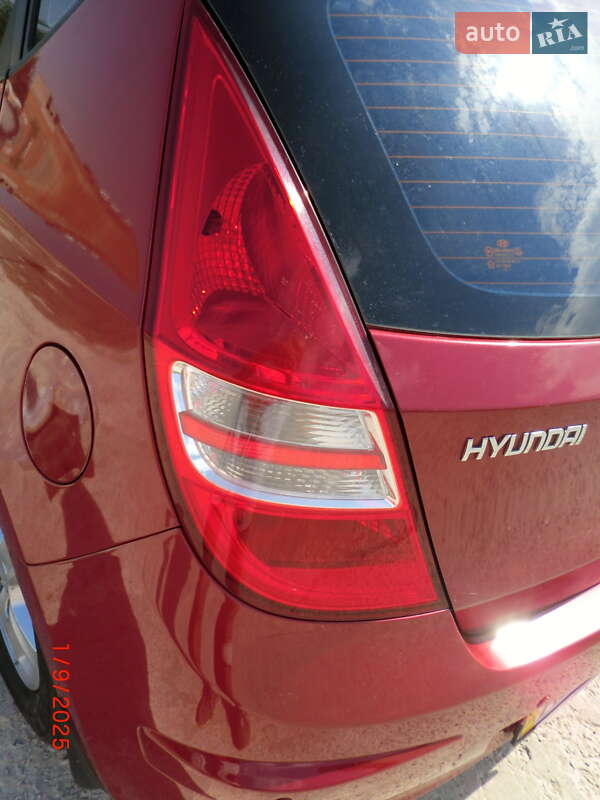 Хэтчбек Hyundai i30 2008 в Никополе