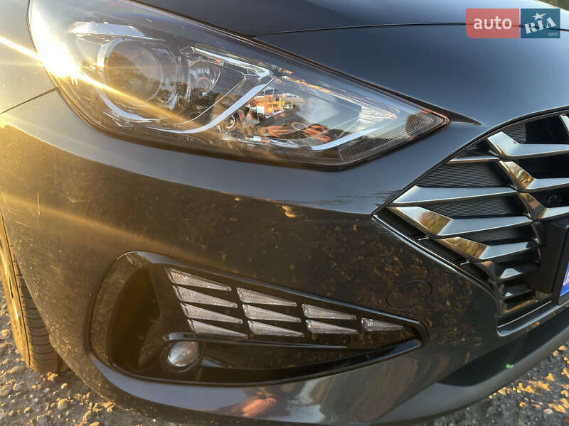 Хетчбек Hyundai i30 2021 в Ужгороді фото 13 Хетчбек Hyundai i30 2021 в Ужгороді