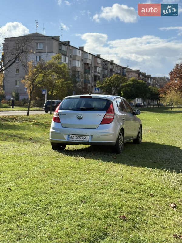 Хетчбек Hyundai i30 2009 в Києві фото 8 Хетчбек Hyundai i30 2009 в Києві