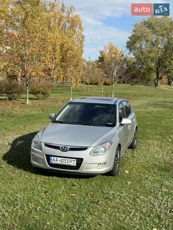 Хетчбек Hyundai i30 2009 в Києві фото 16 Хетчбек Hyundai i30 2009 в Києві