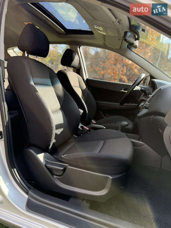 Хетчбек Hyundai i30 2009 в Києві фото 24 Хетчбек Hyundai i30 2009 в Києві