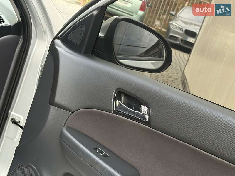 Універсал Hyundai i30 2012 в Дрогобичі фото 56 Універсал Hyundai i30 2012 в Дрогобичі