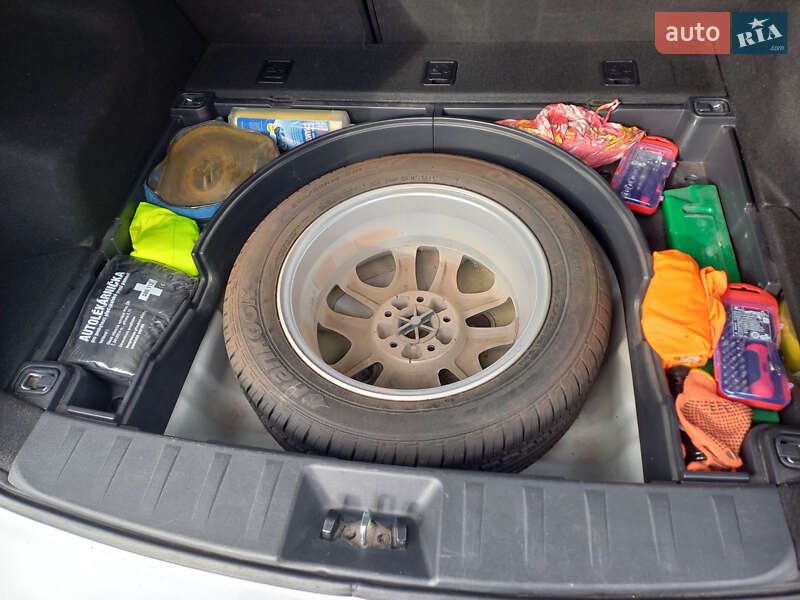 Універсал Hyundai i30 2011 в Житомирі