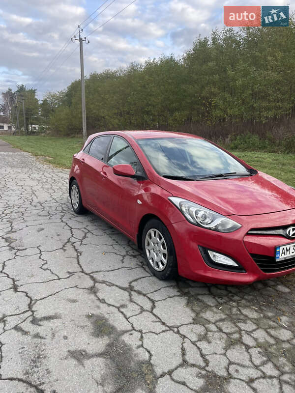 Хэтчбек Hyundai i30 2013 в Емильчине фото 5 Хэтчбек Hyundai i30 2013 в Емильчине