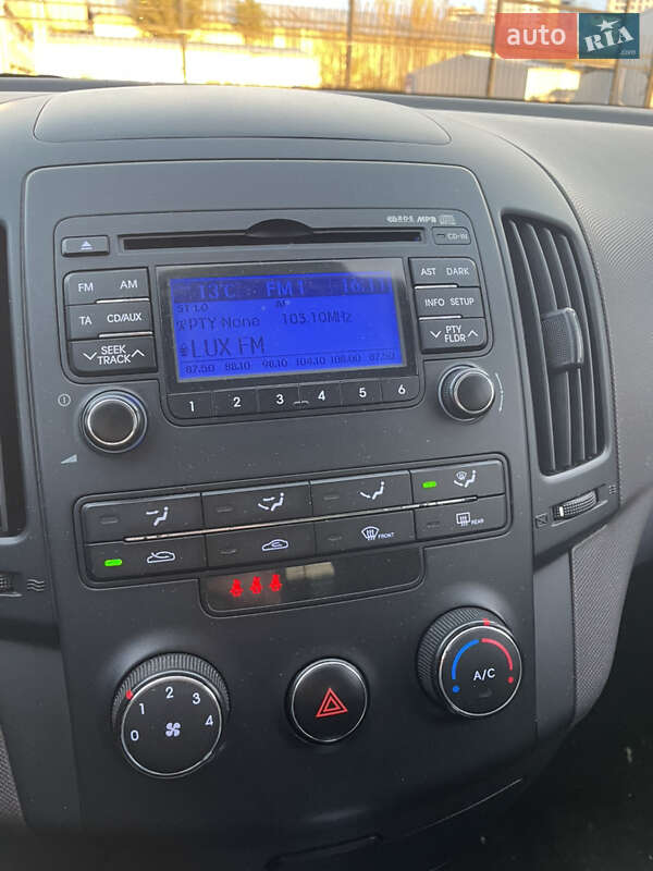 Универсал Hyundai i30 2012 в Киеве фото 6 Универсал Hyundai i30 2012 в Киеве