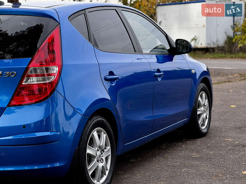 Хэтчбек Hyundai i30 2008 в Виннице