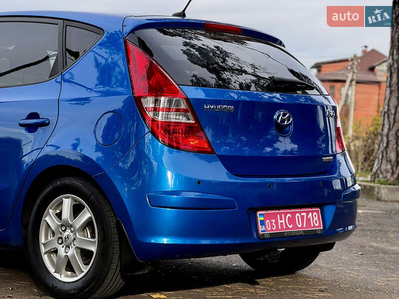 Хэтчбек Hyundai i30 2008 в Виннице