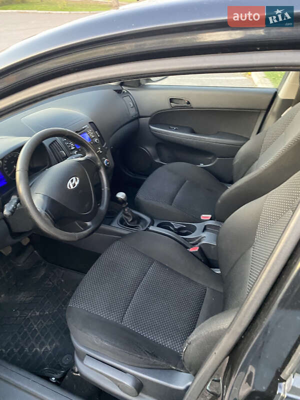 Хетчбек Hyundai i30 2009 в Олександрії