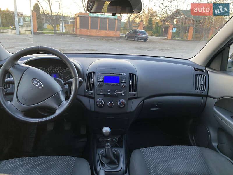 Хетчбек Hyundai i30 2009 в Олександрії