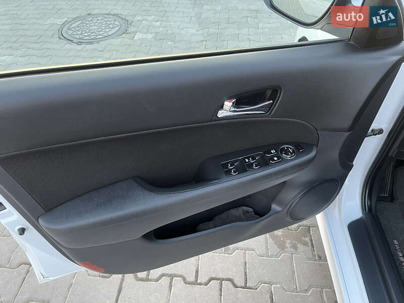 Хэтчбек Hyundai i30 2011 в Львове фото 10 Хэтчбек Hyundai i30 2011 в Львове