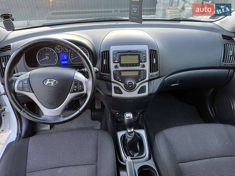 Хэтчбек Hyundai i30 2011 в Львове фото 8 Хэтчбек Hyundai i30 2011 в Львове