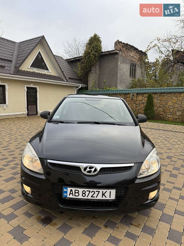 Хэтчбек Hyundai i30 2007 в Могилев-Подольске фото 13 Хэтчбек Hyundai i30 2007 в Могилев-Подольске