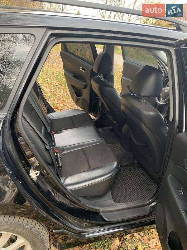 Универсал Hyundai i30 2011 в Бродах