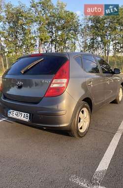 Хетчбек Hyundai i30 2008 в Дніпрі