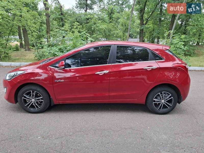 Хэтчбек Hyundai i30 2013 в Черкассах