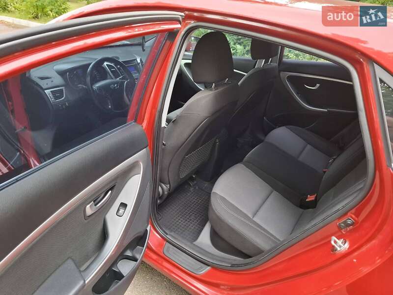 Хэтчбек Hyundai i30 2013 в Черкассах