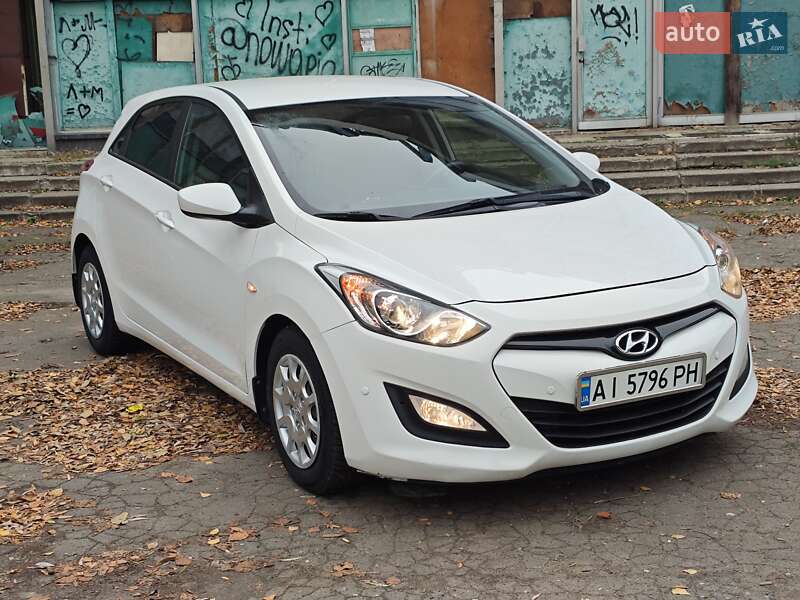 Хэтчбек Hyundai i30 2013 в Киеве