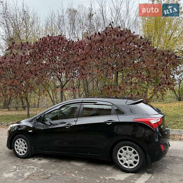 Хэтчбек Hyundai i30 2014 в Сумах