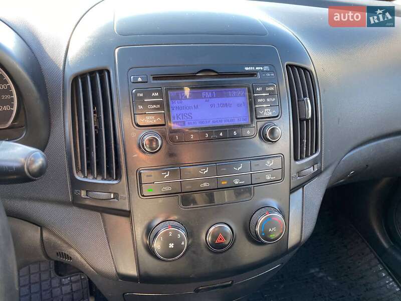 Хэтчбек Hyundai i30 2011 в Львове фото 15 Хэтчбек Hyundai i30 2011 в Львове