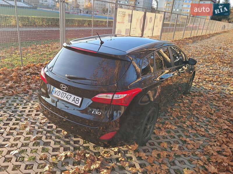 Универсал Hyundai i30 2014 в Мукачево